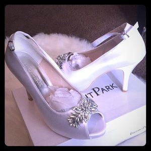 Bridal heel